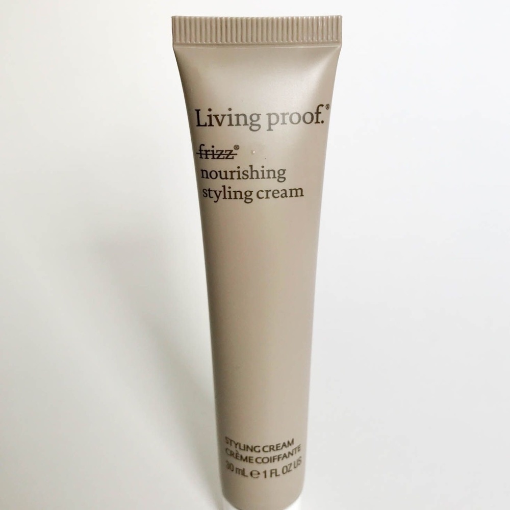frizz ® Nourishing Styling Cream